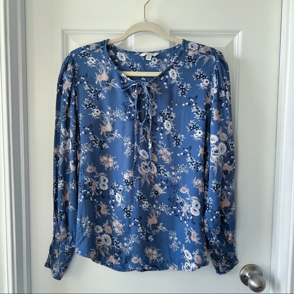 Lucky Brand smoky blue floral top